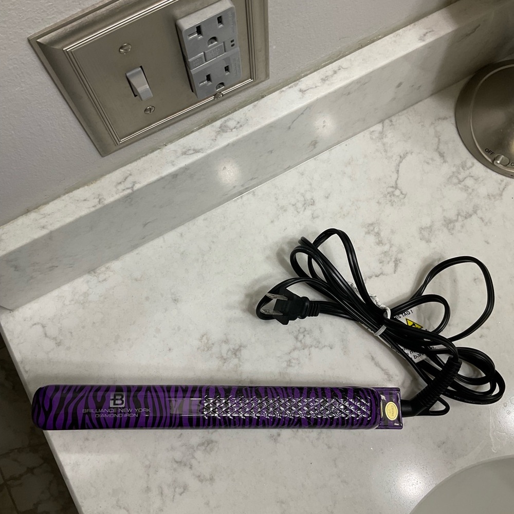Brilliance New York Purple Zebra Flat Iron